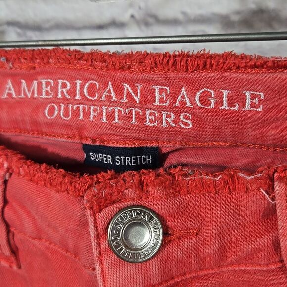 American Eagle Jegging Crop AEO Twill Jeans Mid-Rise Red Denim Raw Edge Women's - Picture 6 of 10